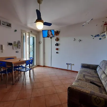 Lacasadeigechiotranto *