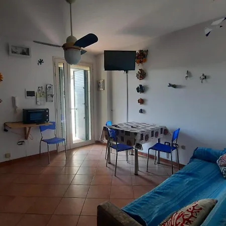 Holiday home Lacasadeigechiotranto